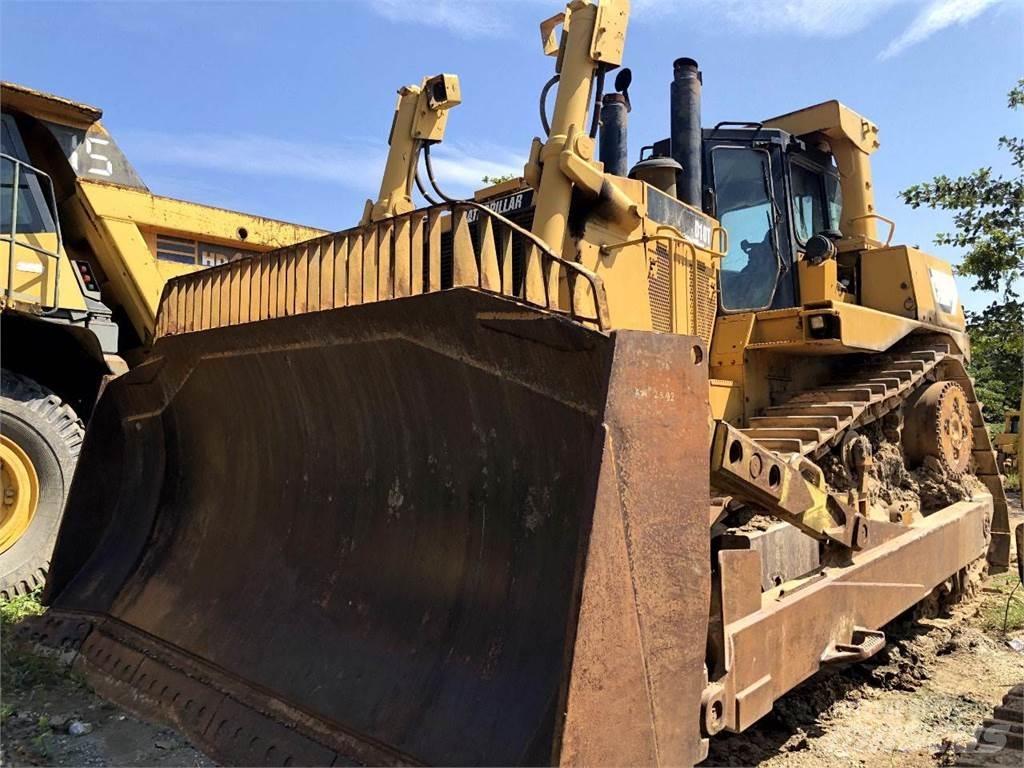 CAT D10T Гусеничні бульдозери