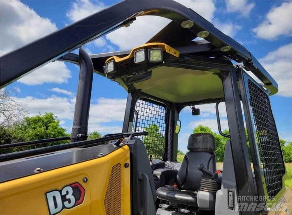 CAT D3 Гусеничні бульдозери