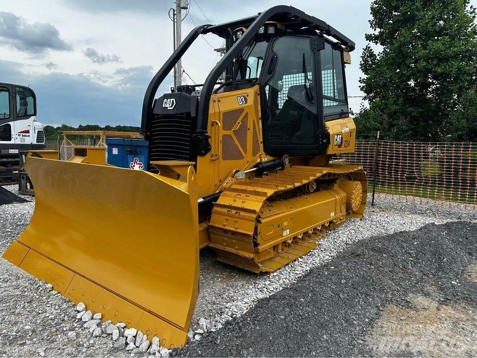 CAT D3 Гусеничні бульдозери