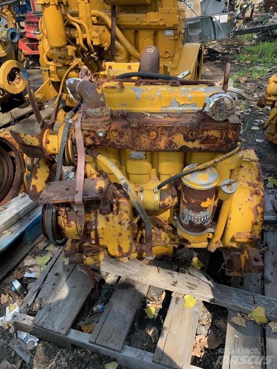 CAT D330 Двигуни