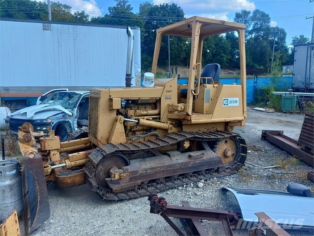 CAT D3B Гусеничні бульдозери
