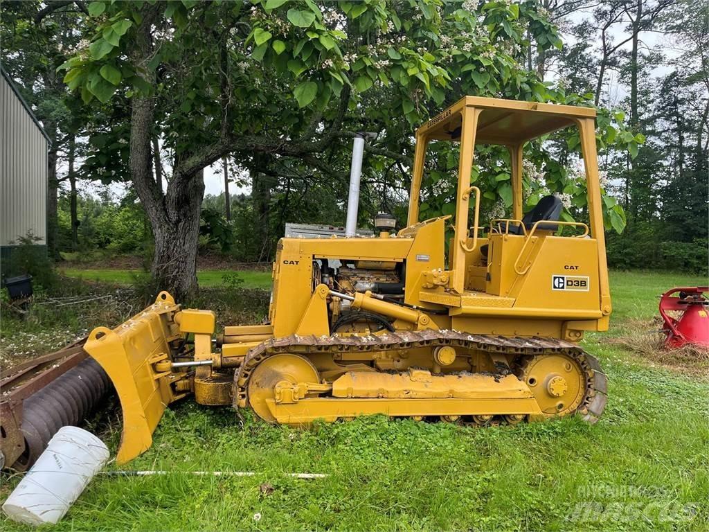 CAT D3B Гусеничні бульдозери