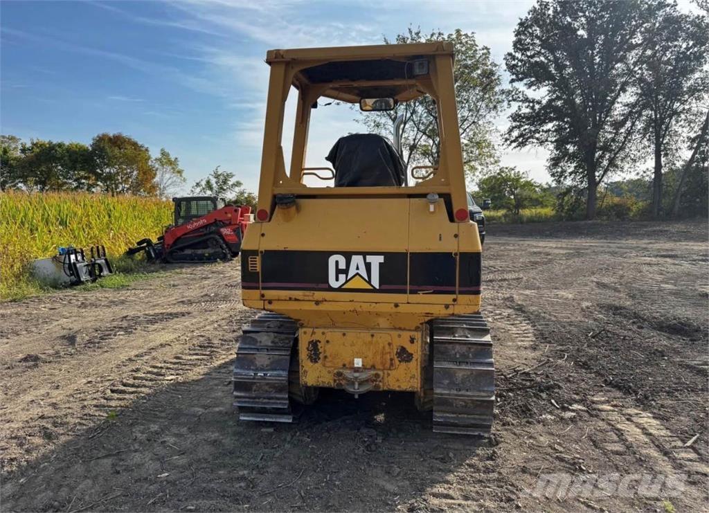 CAT D3G XL Гусеничні бульдозери
