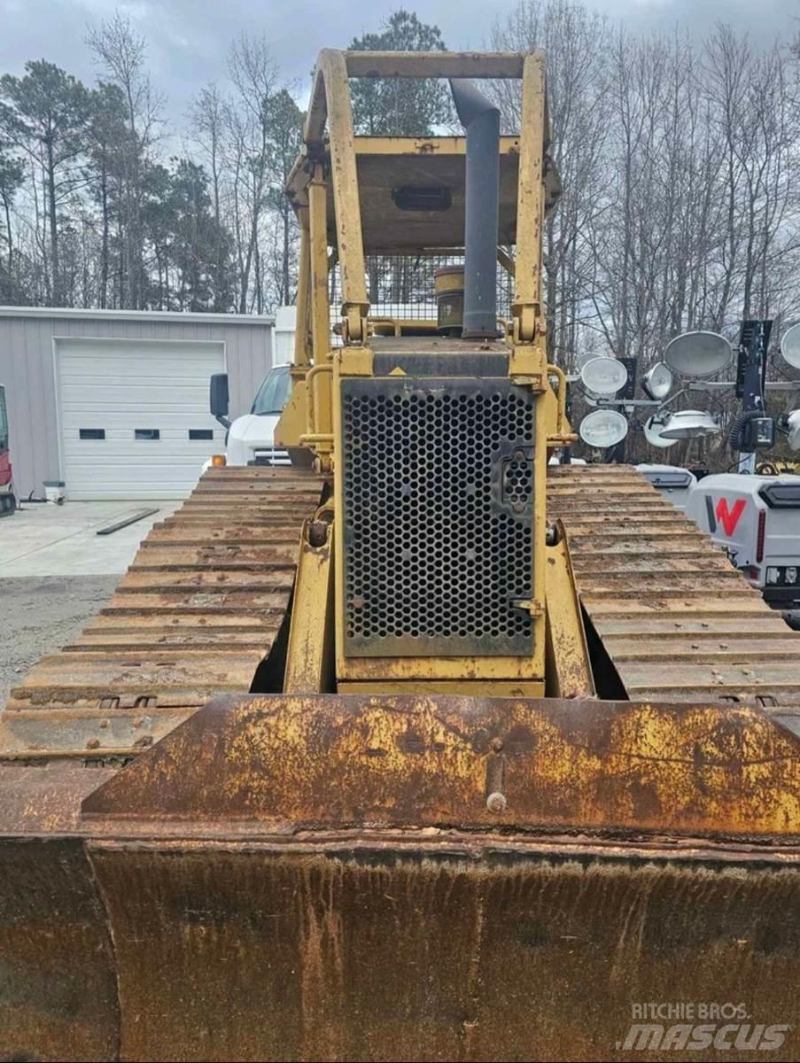 CAT D4H II Гусеничні бульдозери