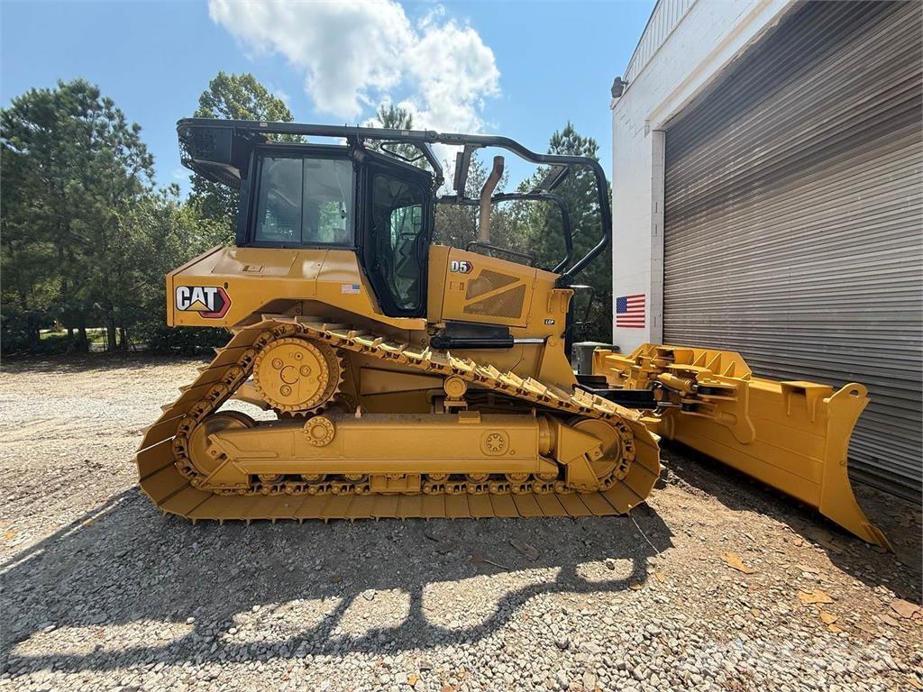CAT D5 LGP Гусеничні бульдозери