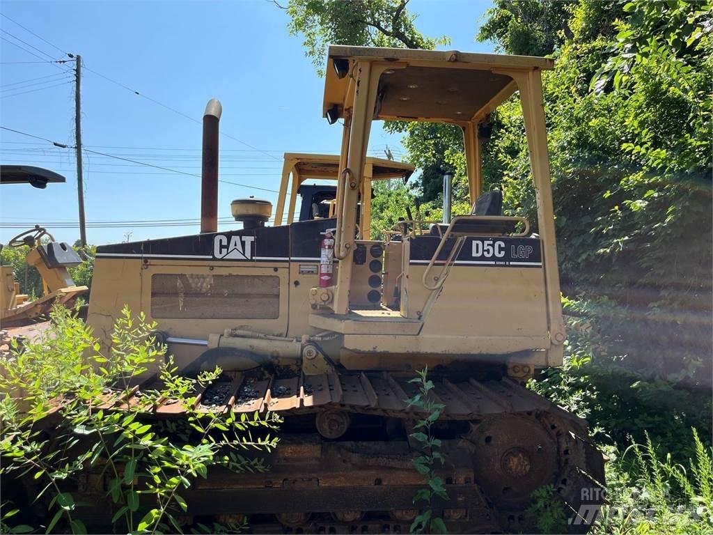 CAT D5C Гусеничні бульдозери