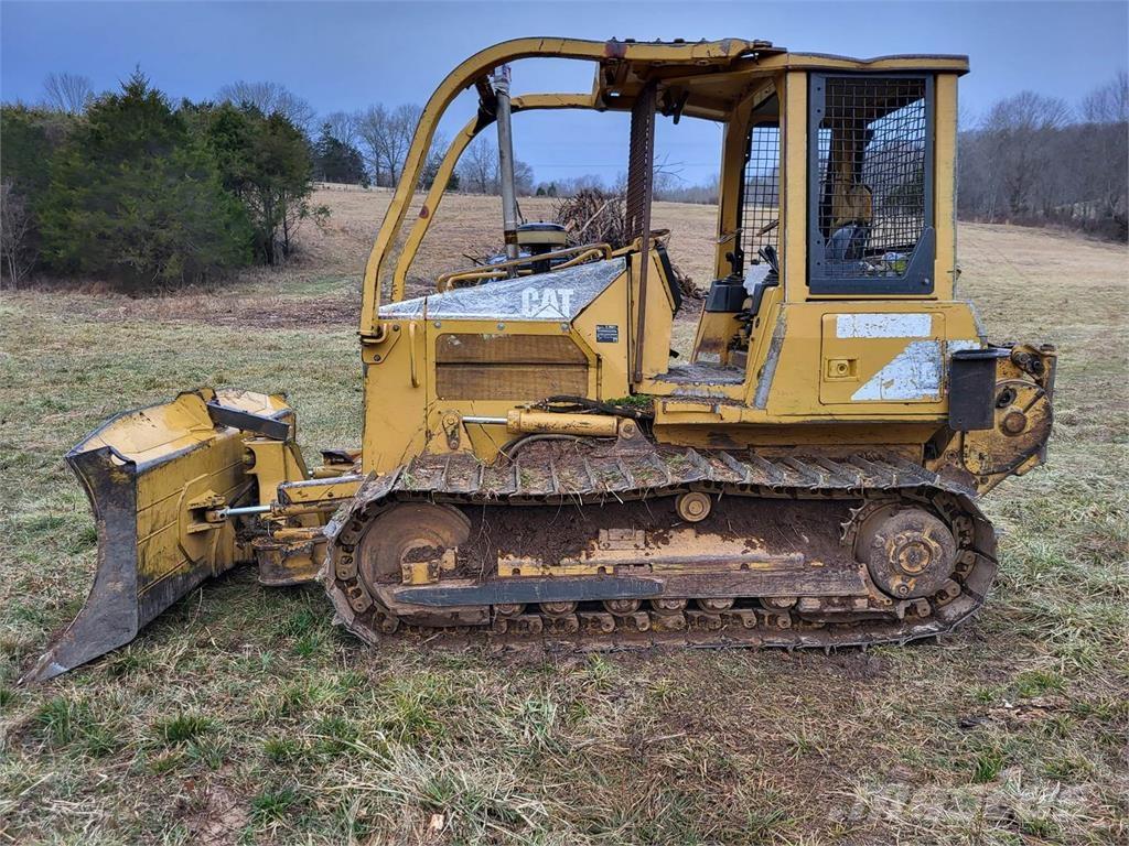 CAT D5G XL Гусеничні бульдозери