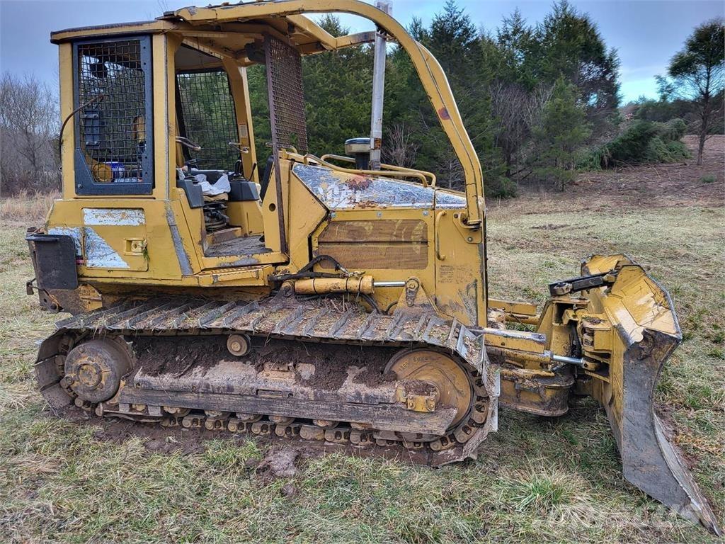 CAT D5G XL Гусеничні бульдозери
