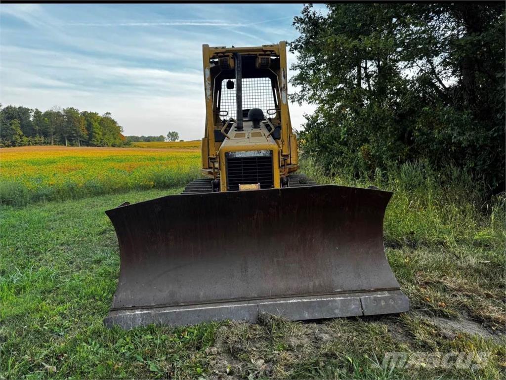 CAT D5G XL Гусеничні бульдозери