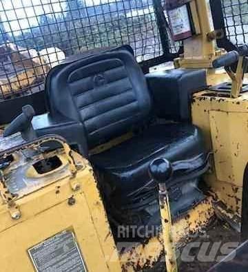 CAT D5H Гусеничні бульдозери