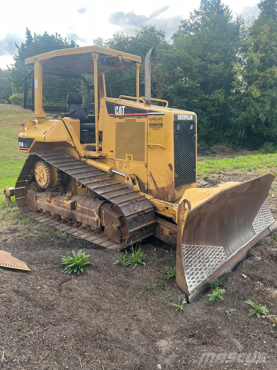 CAT D5N Гусеничні бульдозери