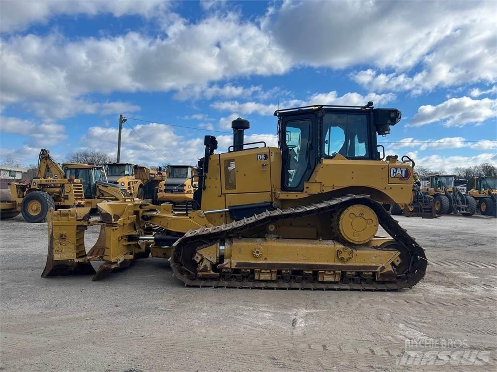 CAT D6 Гусеничні бульдозери