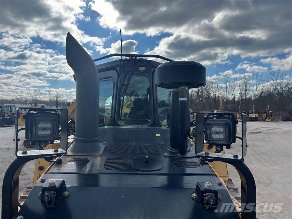 CAT D6 Гусеничні бульдозери