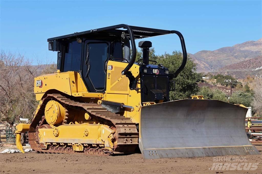 CAT D6 XL Гусеничні бульдозери