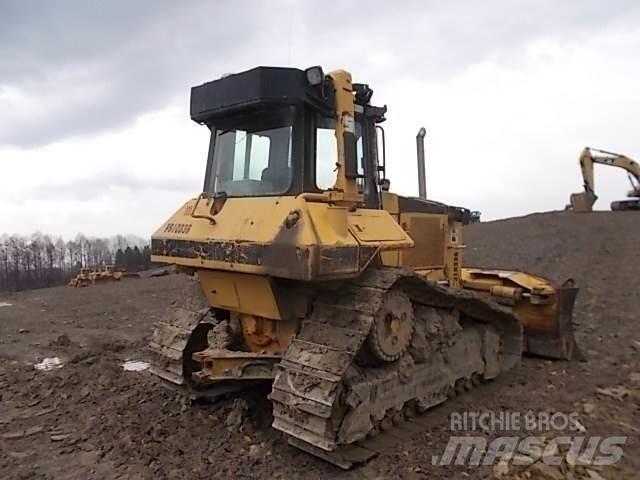 CAT D6M Гусеничні бульдозери