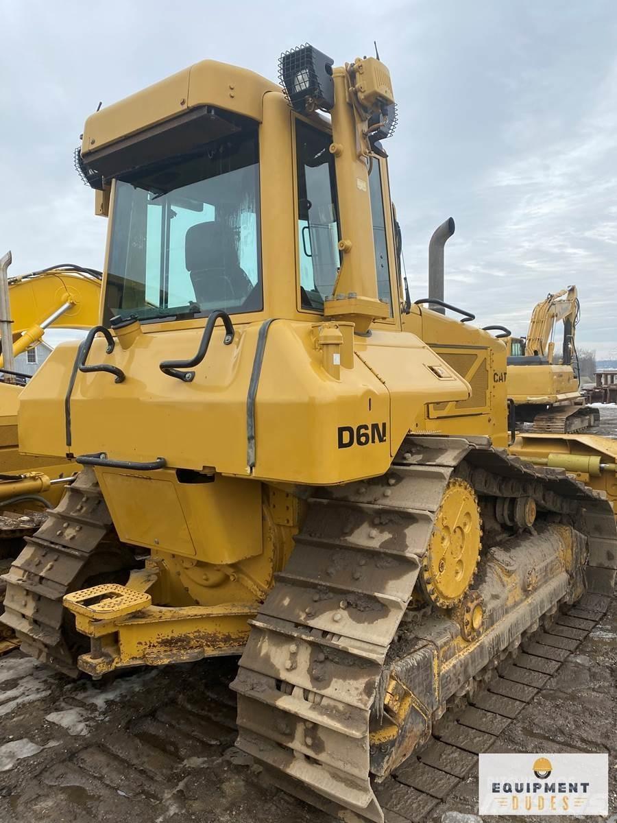 CAT D6N XL Гусеничні бульдозери