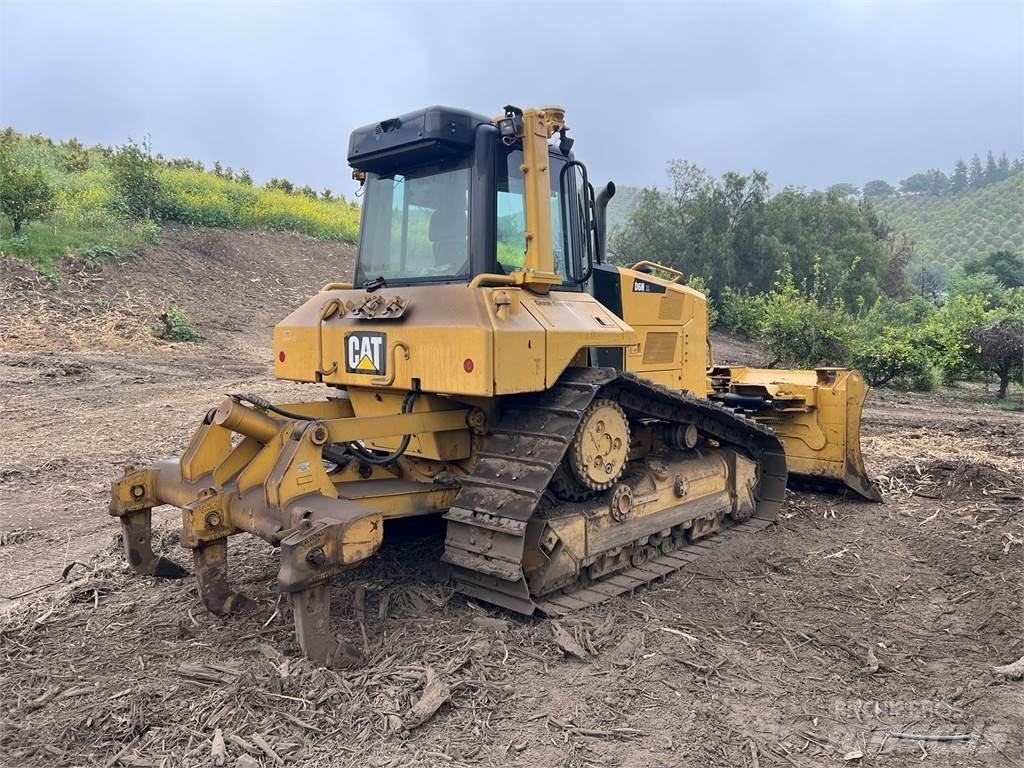 CAT D6N XL Гусеничні бульдозери