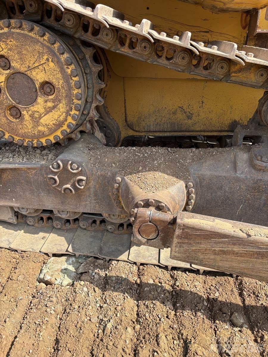 CAT D6R Гусеничні бульдозери