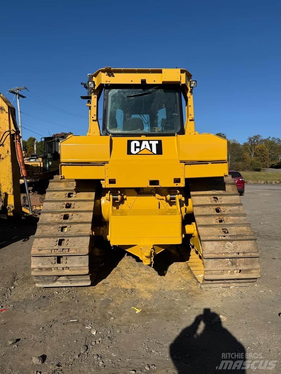 CAT D6T Гусеничні бульдозери