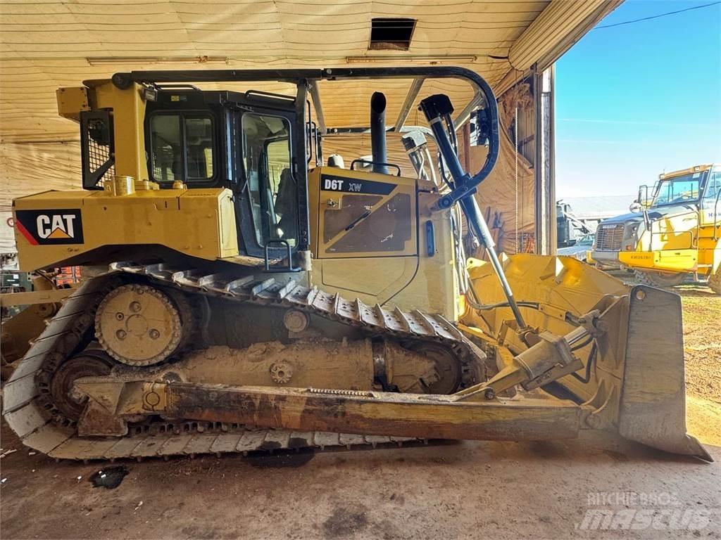 CAT D6T XW Гусеничні бульдозери