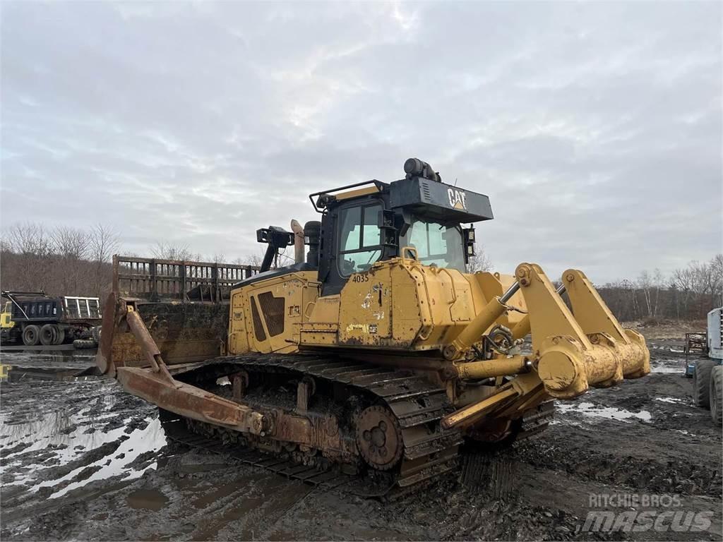 CAT D7E Гусеничні бульдозери