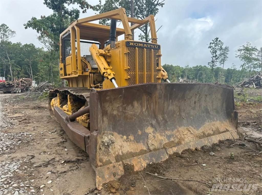 CAT D85E Гусеничні бульдозери