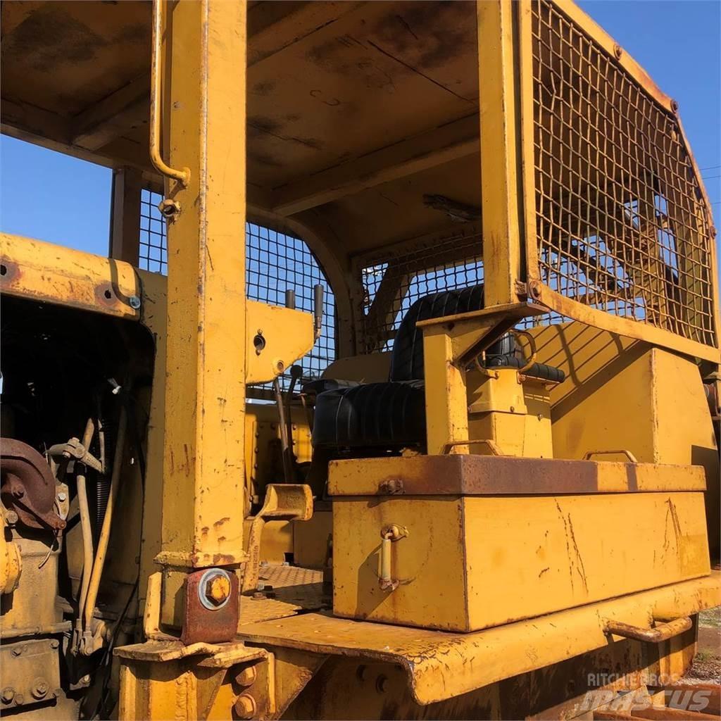 CAT D8H Гусеничні бульдозери