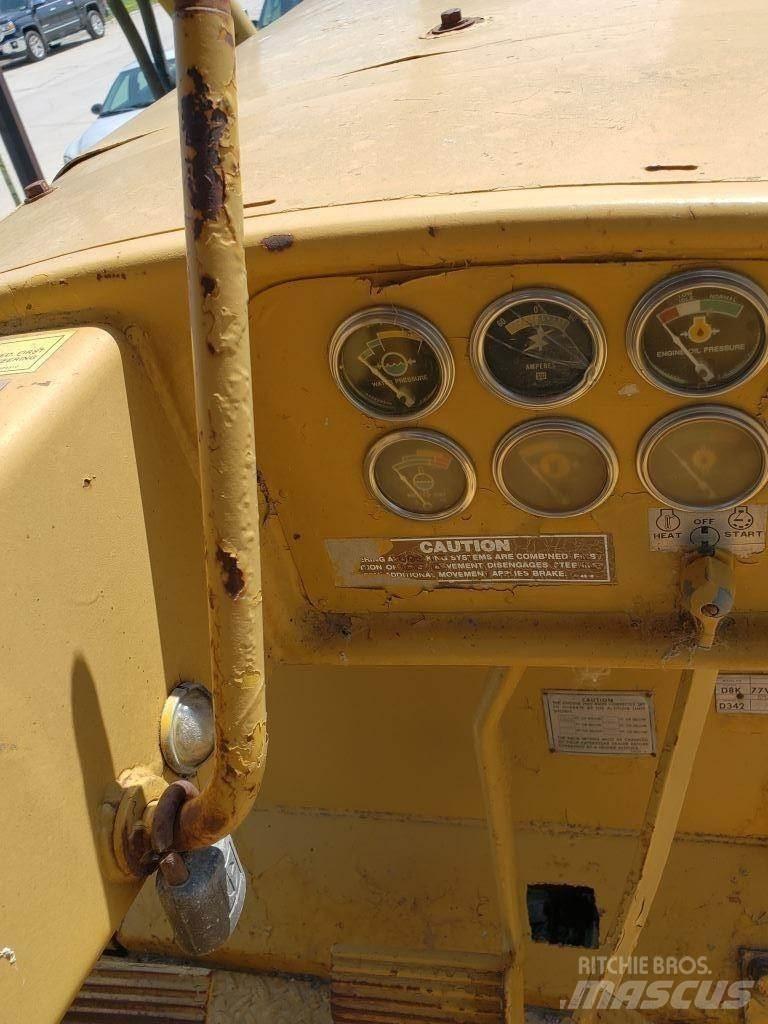 CAT D8K Гусеничні бульдозери
