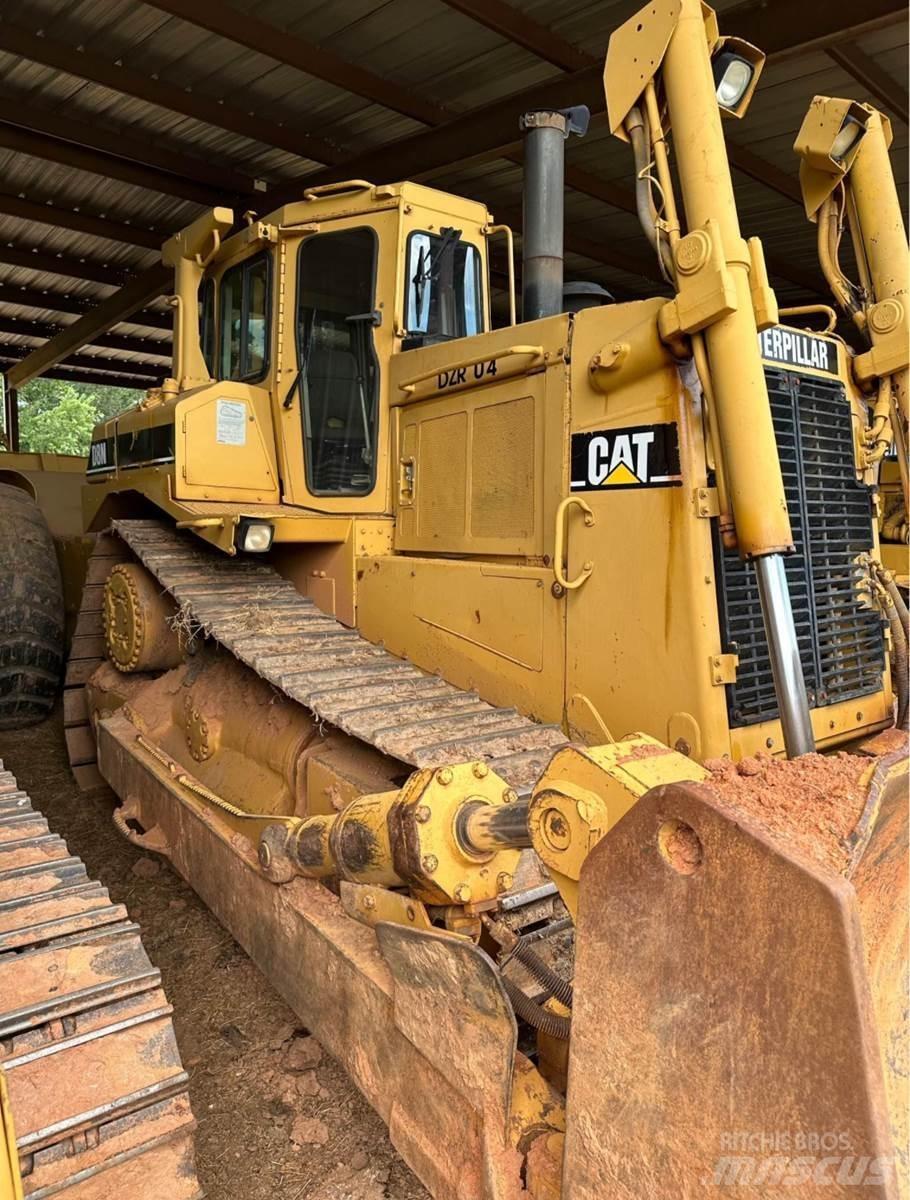 CAT D8N Гусеничні бульдозери