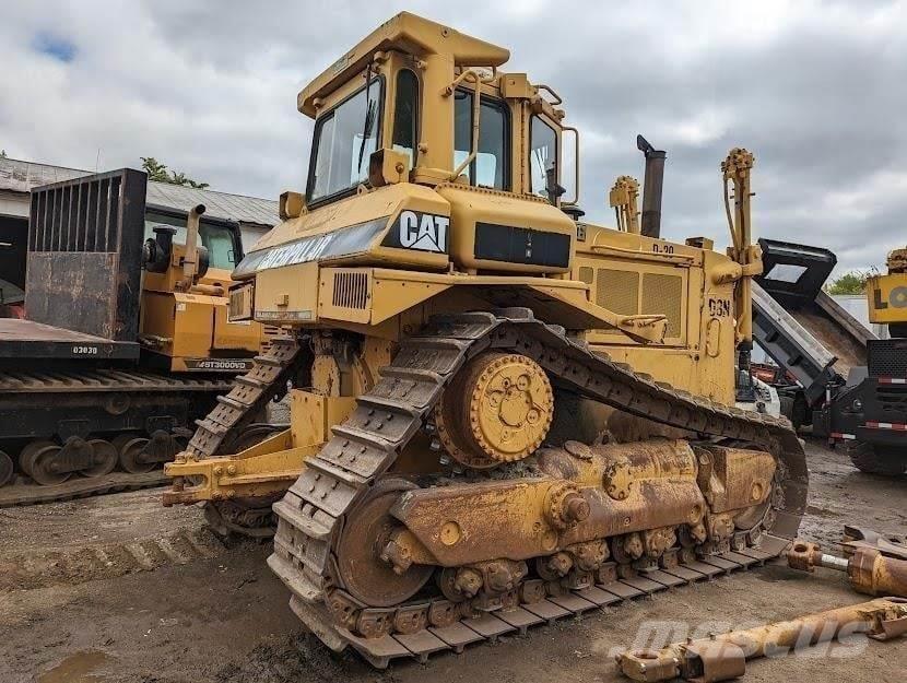 CAT D8N Гусеничні бульдозери