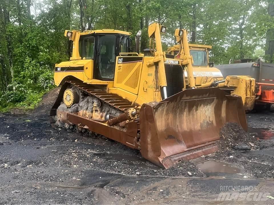CAT D8T Гусеничні бульдозери