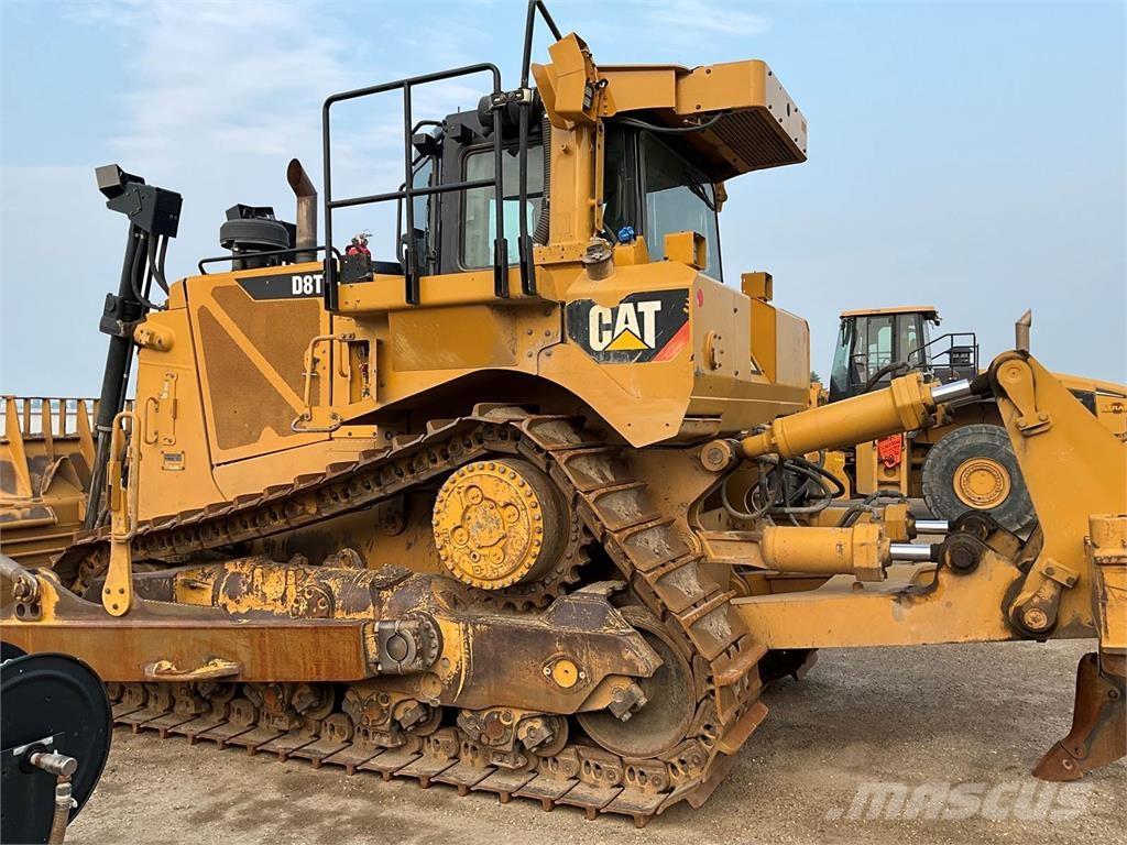 CAT D8T Гусеничні бульдозери