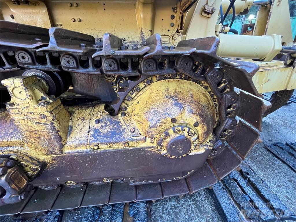 CAT D9H Гусеничні бульдозери