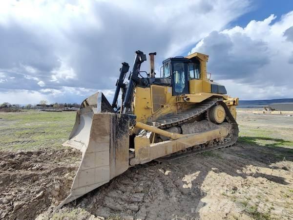 CAT D9N Гусеничні бульдозери