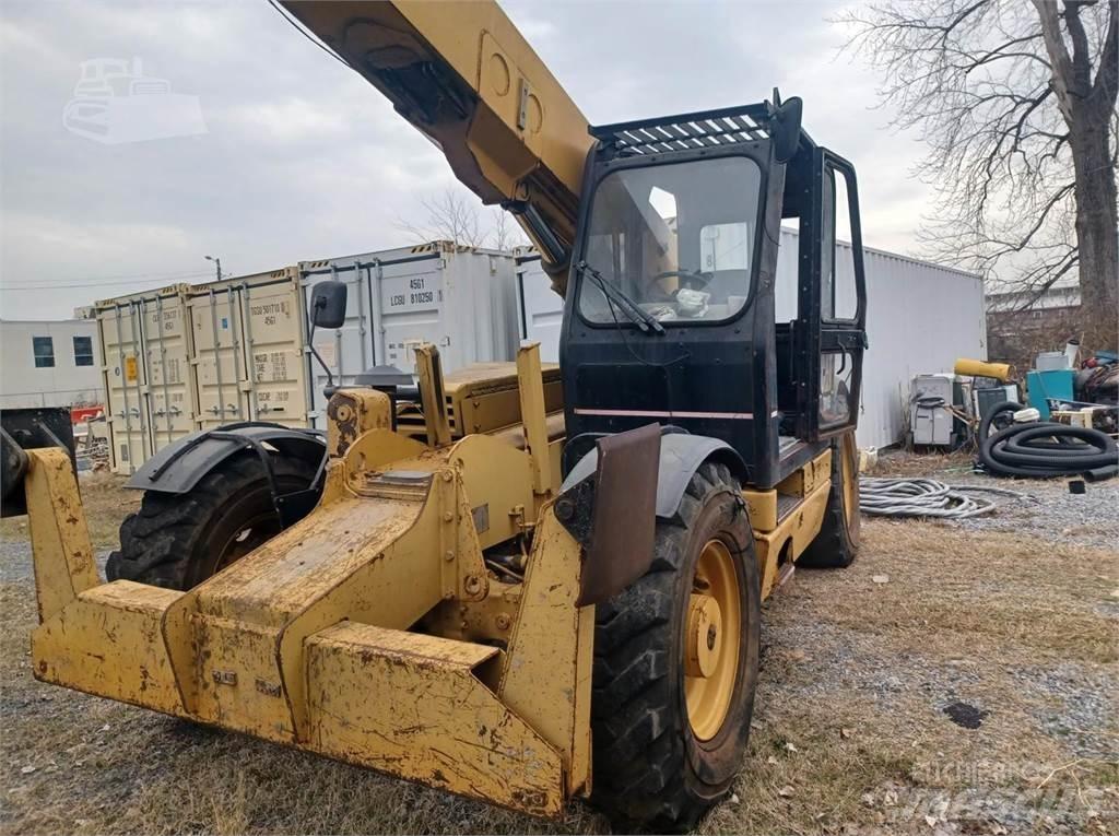 CAT TH103 Телескопічні навантажувачі