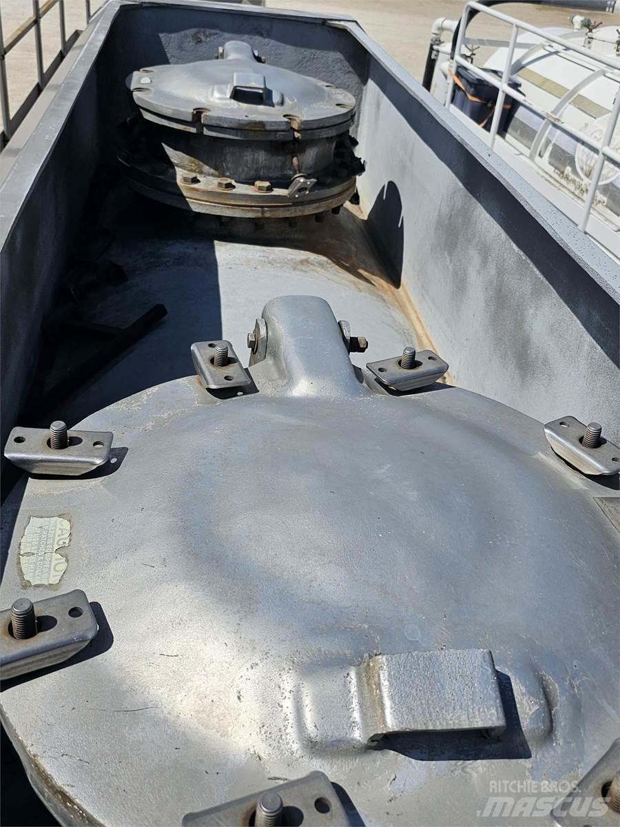  Comptank Причепи-цистерни