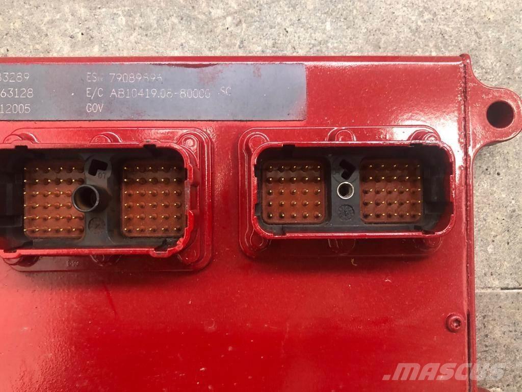 Cummins ISX Електроніка