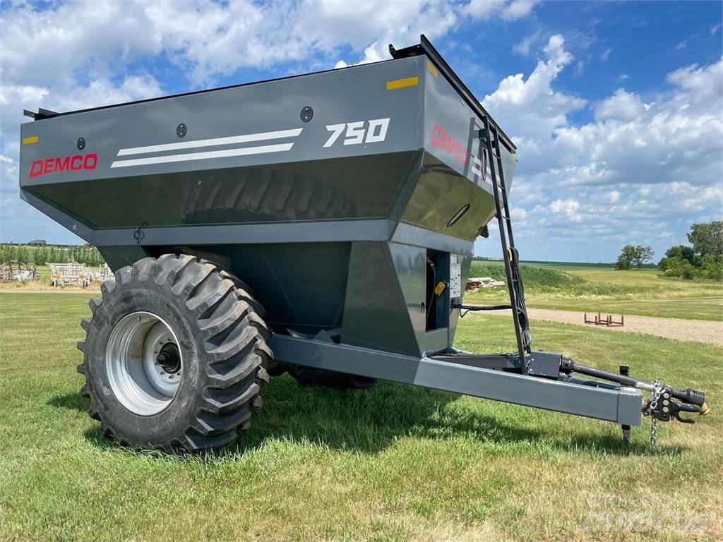 Demco 750 Причепи перевантажувачі зерна