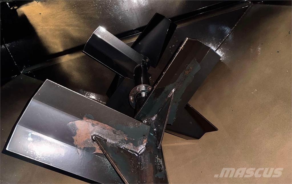 Finn T120 Прийомні бункери