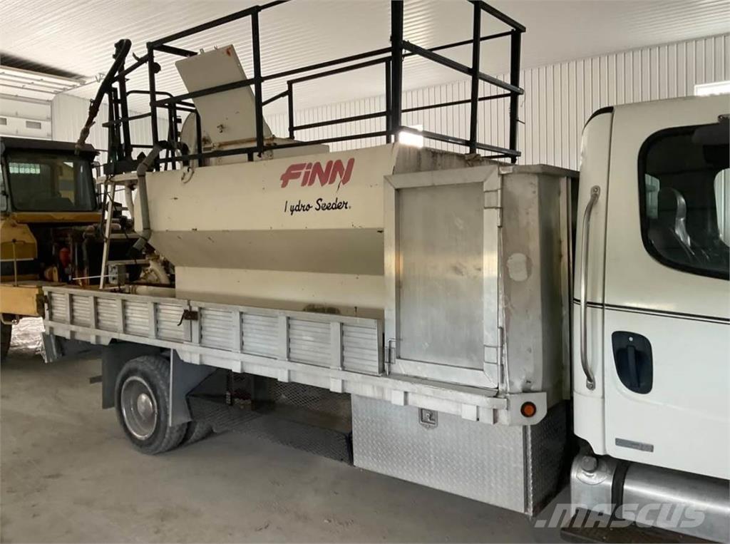 Finn T120 Прийомні бункери
