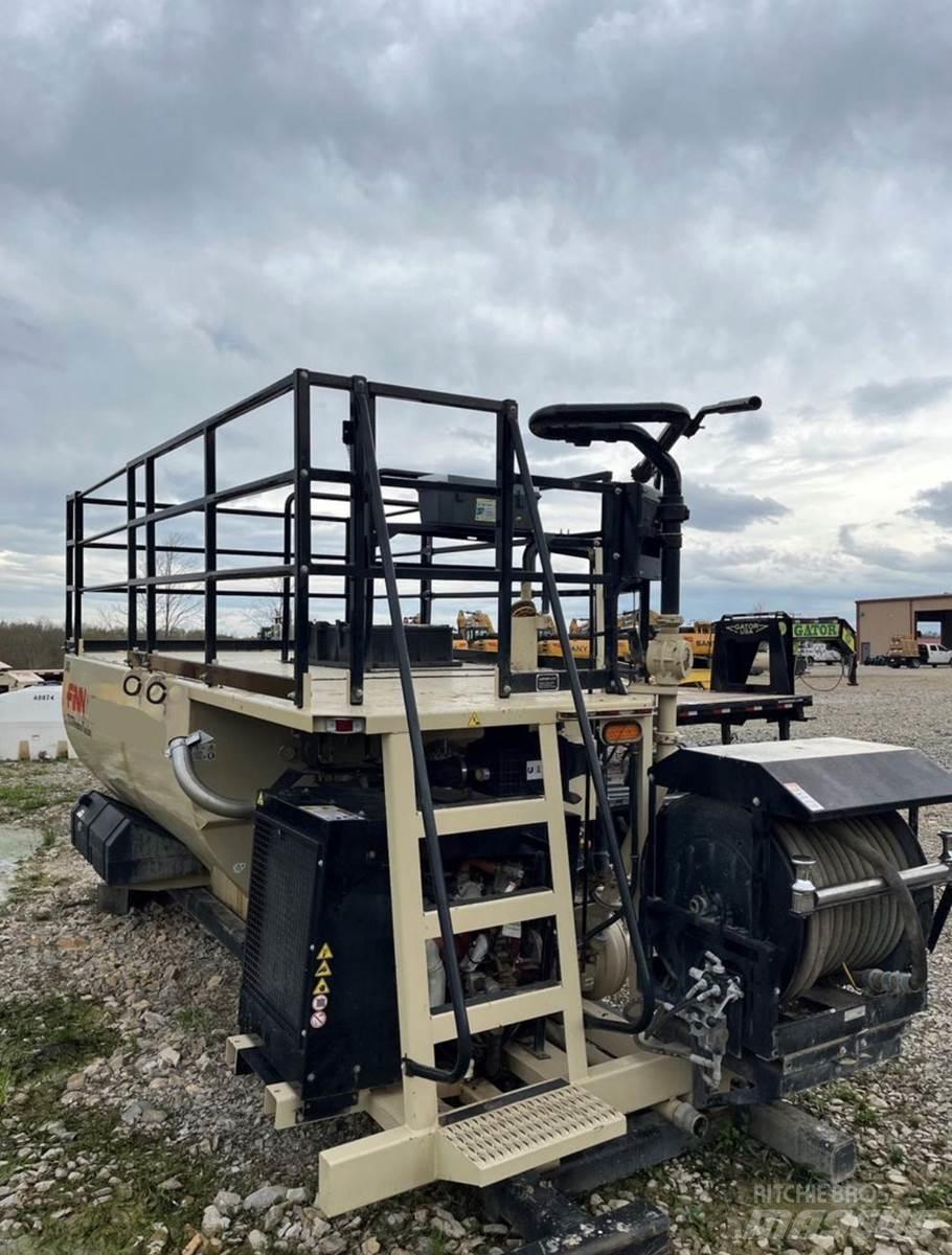 Finn T170 Прийомні бункери