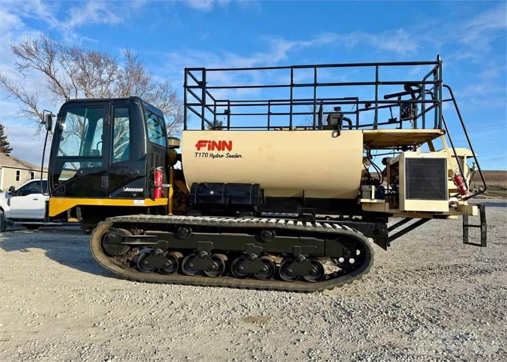 Finn T170 Прийомні бункери