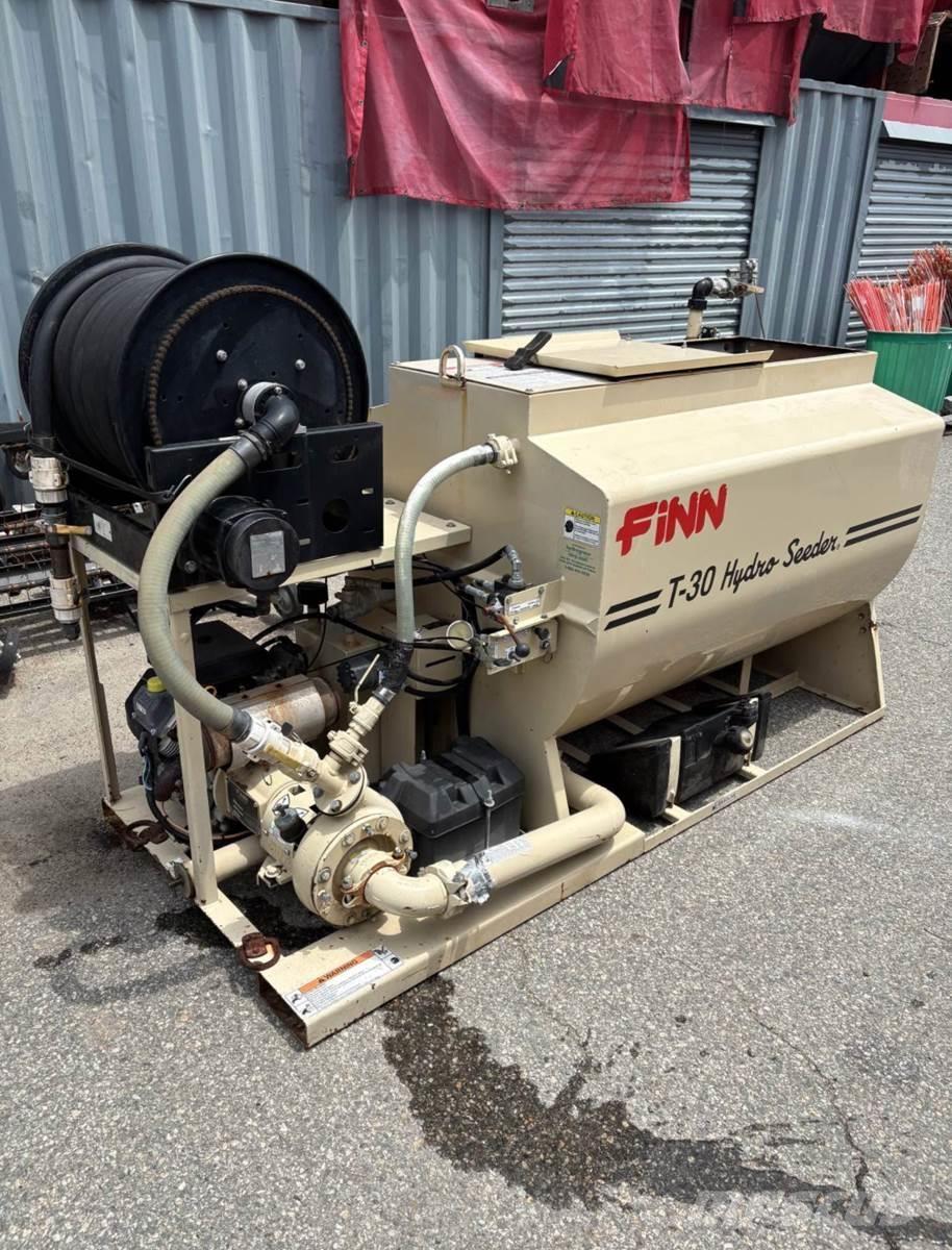 Finn T30 Прийомні бункери
