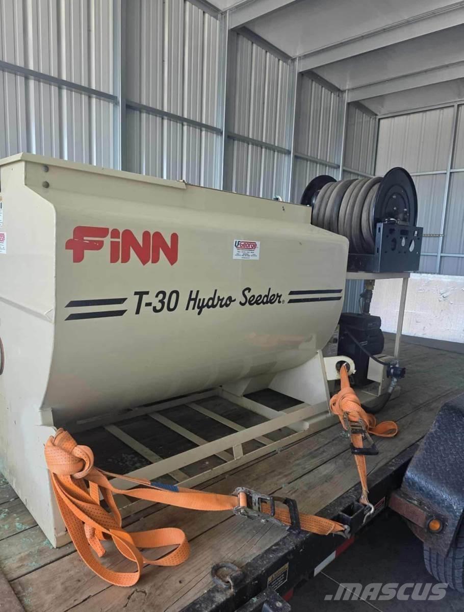 Finn T30 Прийомні бункери