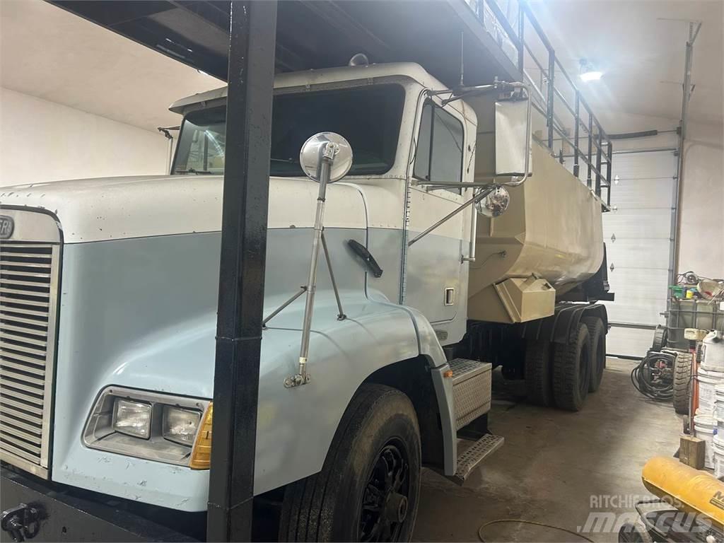 Finn T330 Прийомні бункери