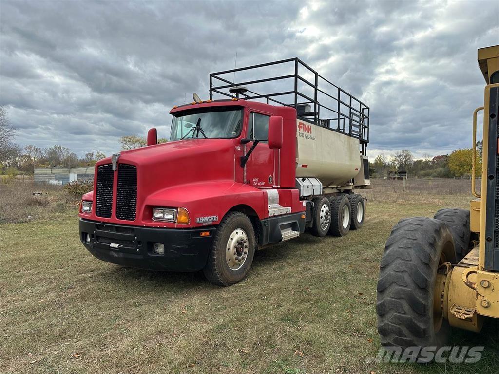 Finn T330 Прийомні бункери