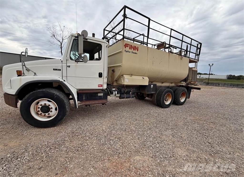 Finn T330 Прийомні бункери