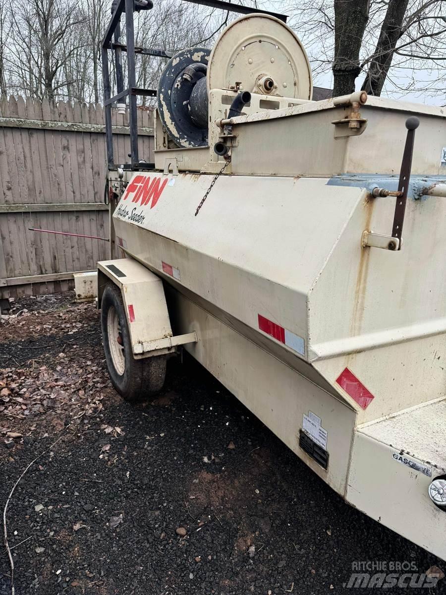 Finn T60T Прийомні бункери