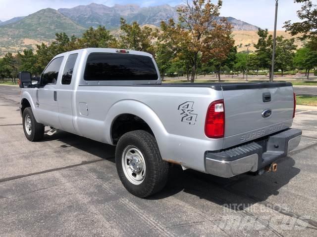 Ford F-250 Пікапи / Бічне розвантаження