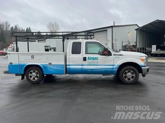 Ford F-350 Комунальні автомобілі / автомобілі загального призначення